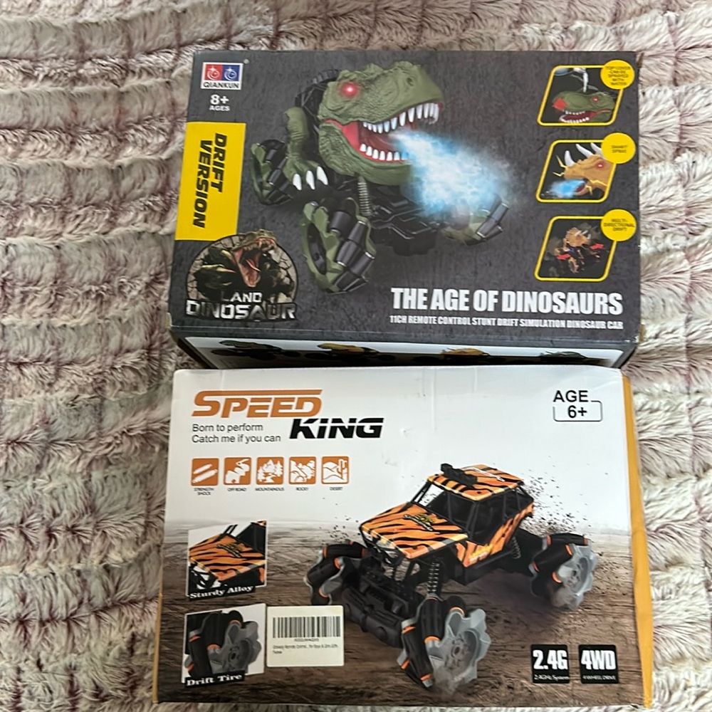 2 toys Age of Dinosaurs & speed king truck  Remote Control